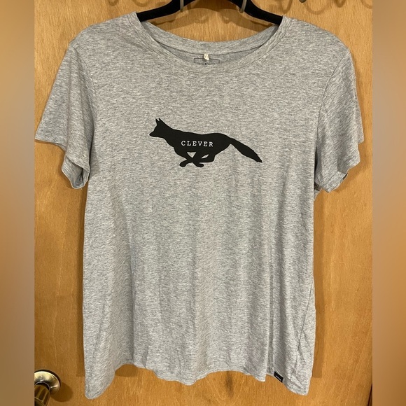 Prana Tops - #59-PRANA -clever fox graphic T